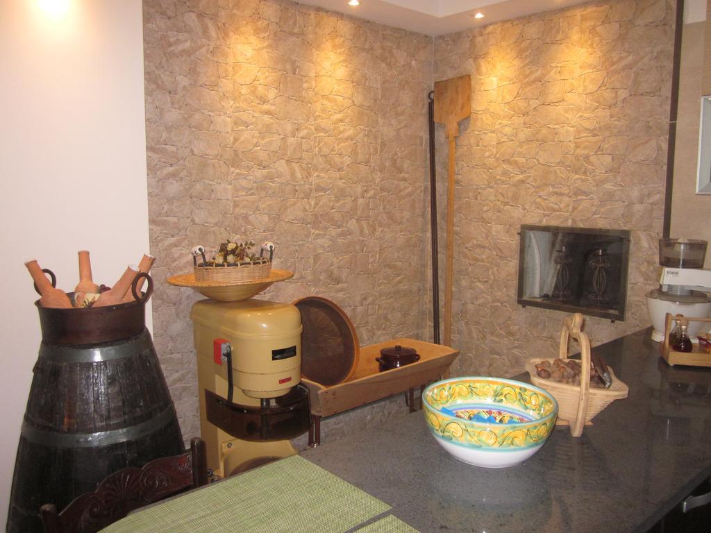 La Tavernetta Dell'Etna Zafferana Etnea Exterior foto
